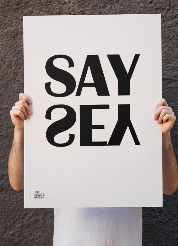 Say Yes Plakat i Hvid - Inspirerende Kunstværk til Hjemmet