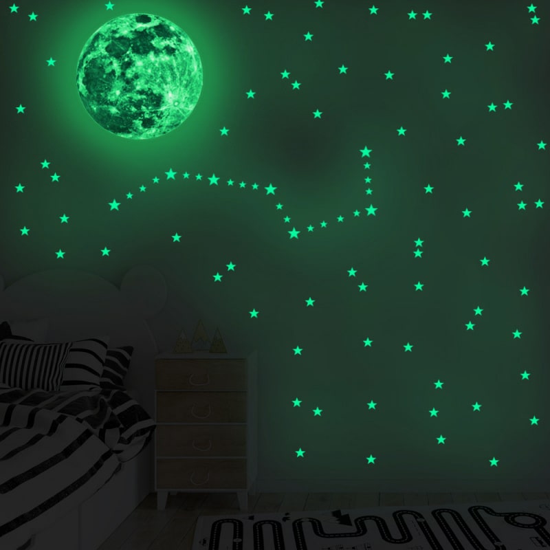 Selvlysende Stjerne- og Måne Wallsticker til Børneværelse