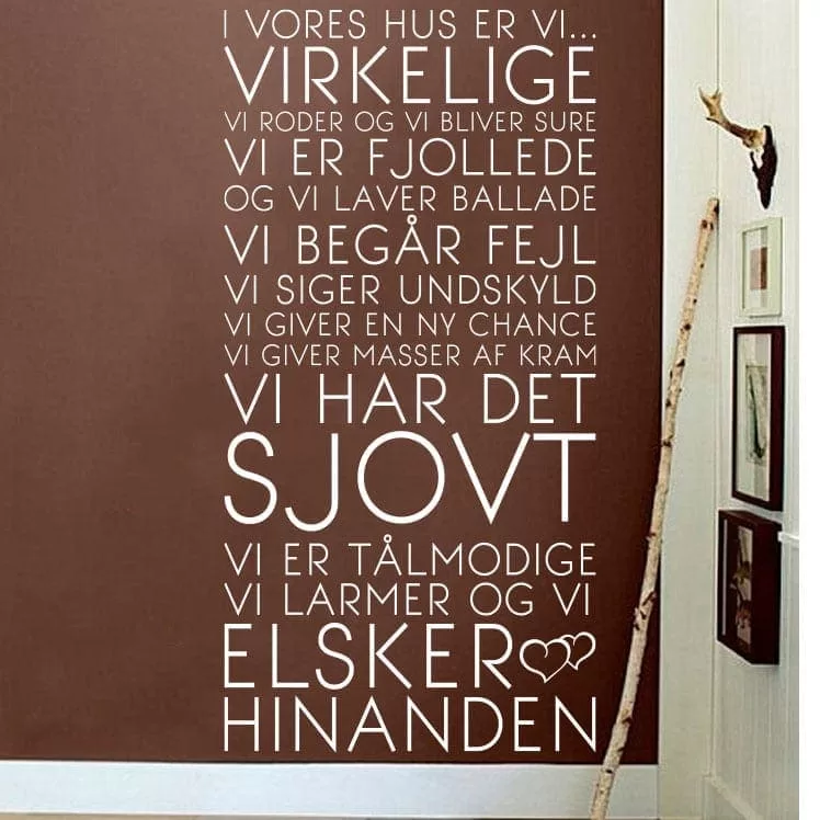 Sød Vores Hus V2 Wallsticker – Dekoration til Familielivet