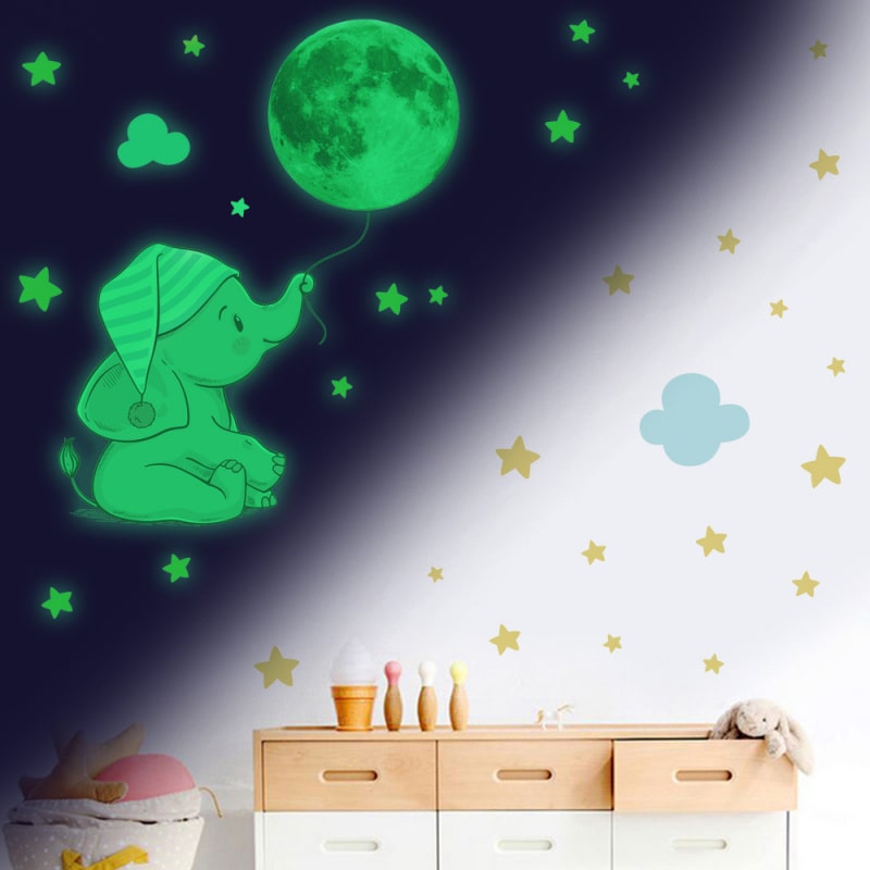 Sød selvlysende elefant wallsticker til børneværelset – 74 stk.